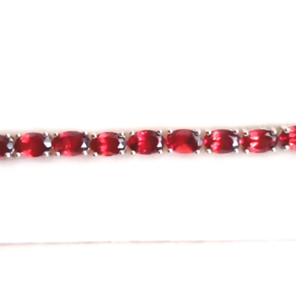 MOZAMBIQUE GARNET, NATURAL WHITE ZIRCON BRACELET - Picture 1 of 10